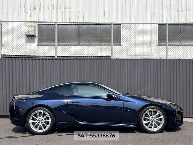 Lexus LC 2017-08 8100135-3