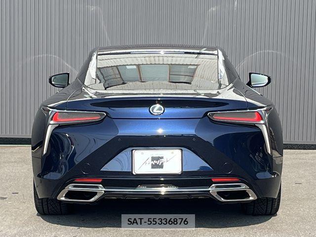 Lexus LC 2017-08 8100135-7
