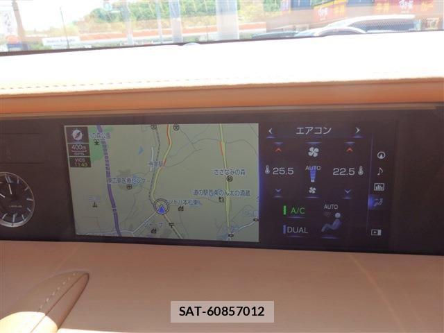 Lexus LC 2017-09 8208383-26