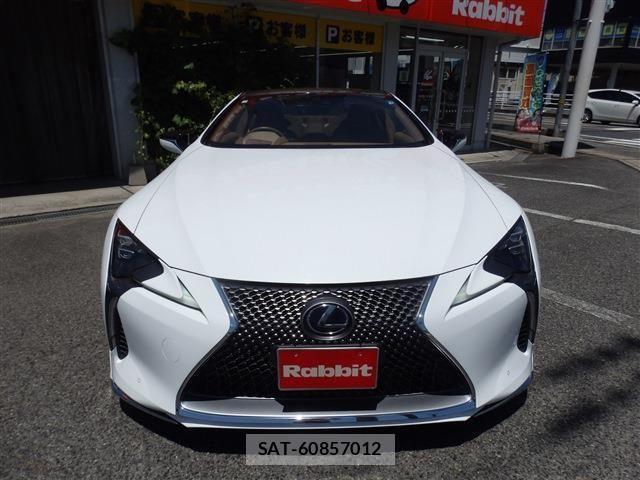 Lexus LC 2017-09 8208383-2