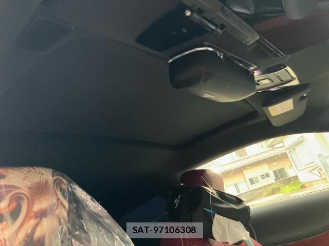 Lexus LC 2017-08 8336557-7
