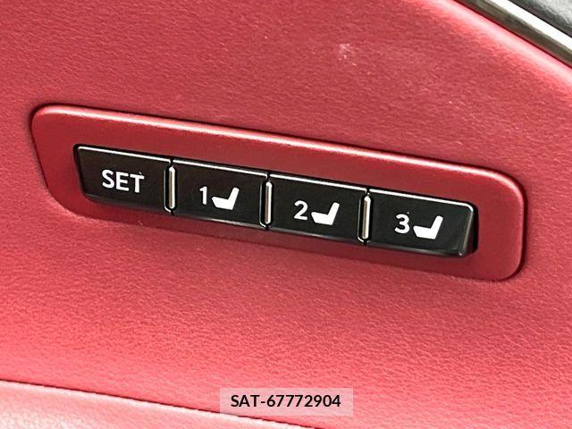 Lexus LC 2017-11 8880506-7