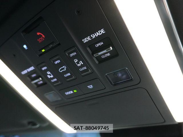 Lexus LM 2024-12 4755026-15