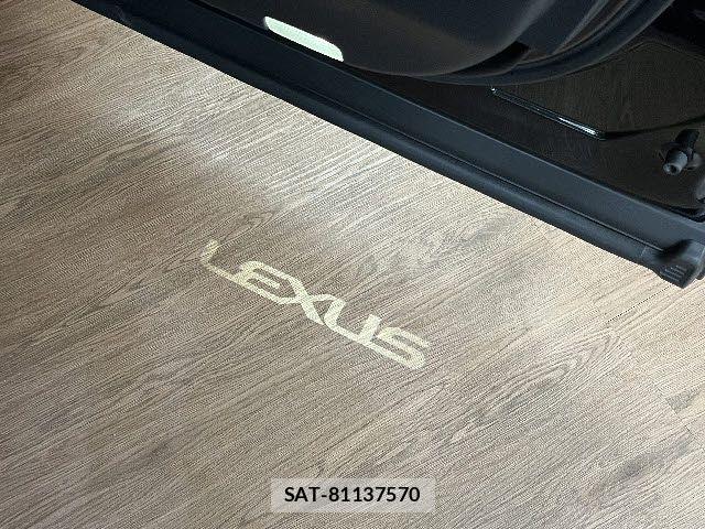 Lexus LM 2025-11 6011614-10