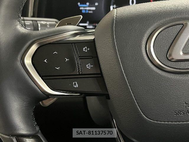 Lexus LM 2025-11 6011614-16