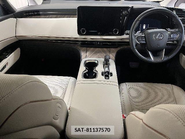 Lexus LM 2025-11 6011614-1