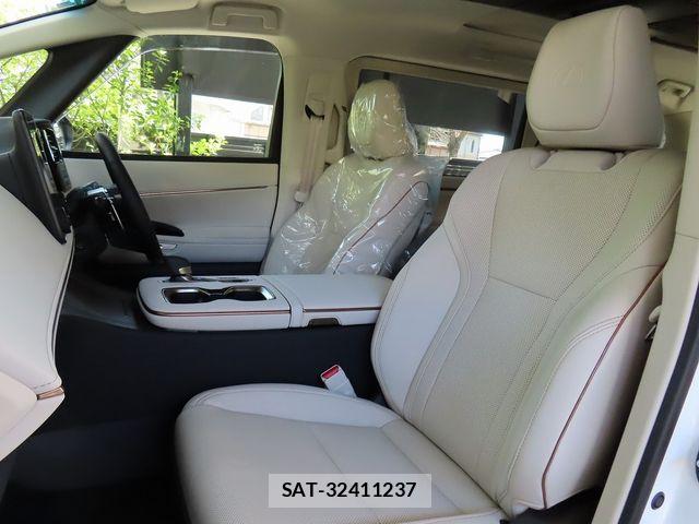 Lexus LM 2025-03 6216394-20