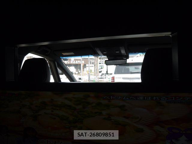 Lexus LM 2024-02 6612843-11