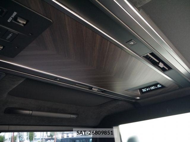 Lexus LM 2024-02 6612843-14