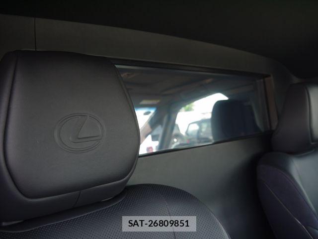 Lexus LM 2024-02 6612843-22