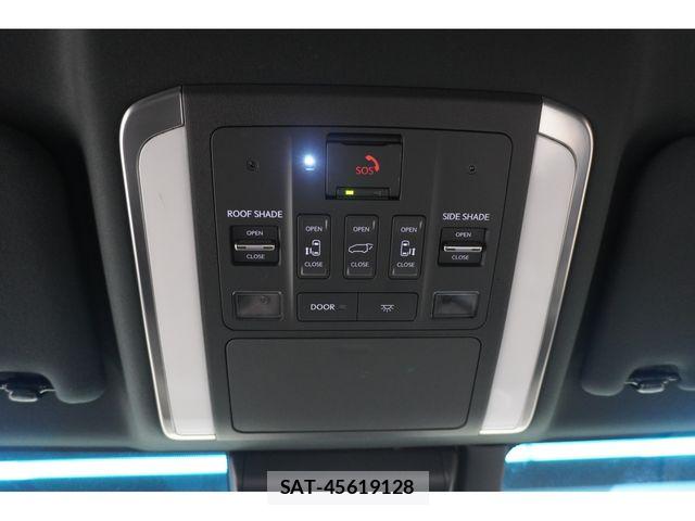 Lexus LM 2025-03 6672268-13