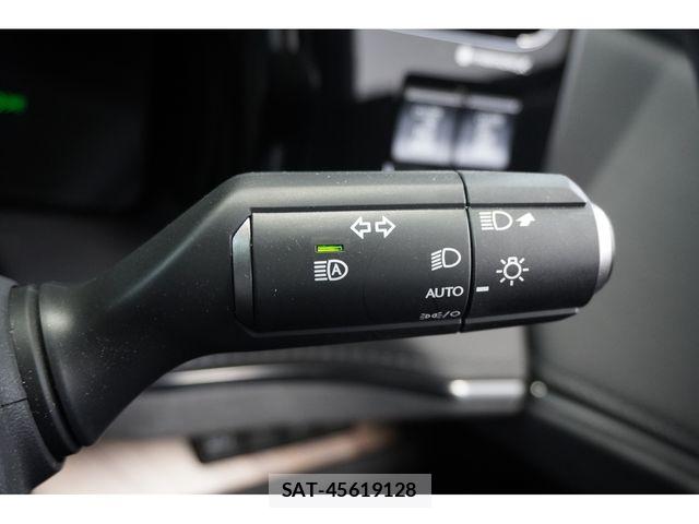 Lexus LM 2025-03 6672268-15