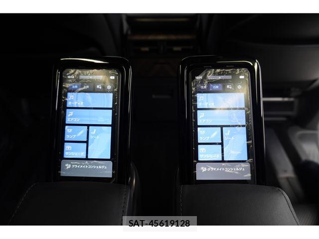 Lexus LM 2025-03 6672268-18
