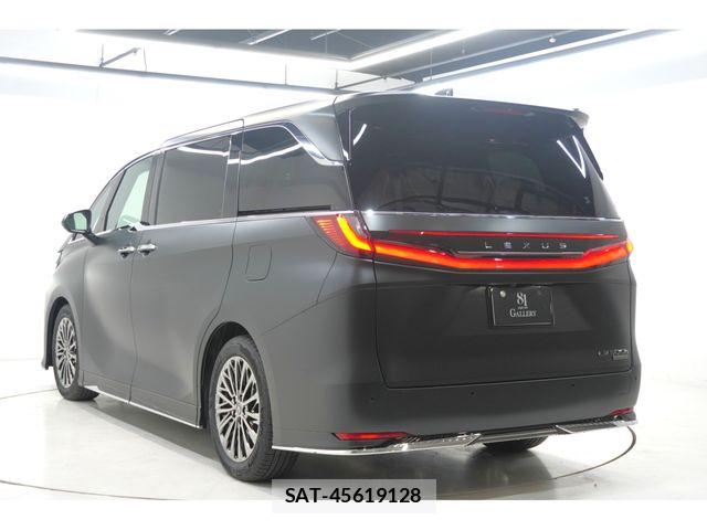 Lexus LM 2025-03 6672268-6
