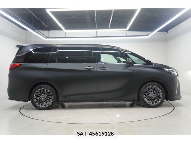 Lexus LM 2025-03 6672268-7