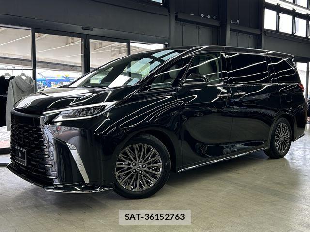 Lexus LM 2025-05 6676679-2