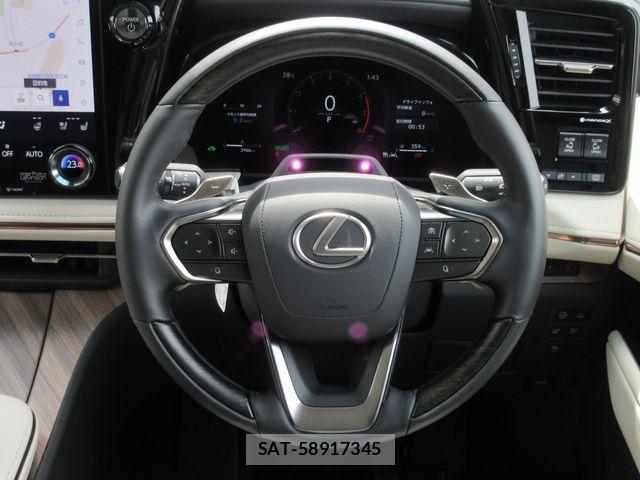Lexus LM 2025-03 6676677-25