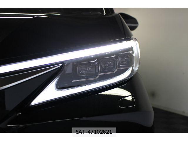 Lexus LM 2024-11 6716523-23