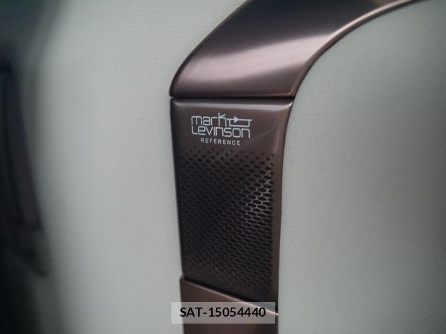 Lexus LM 2024-01 7020770-19