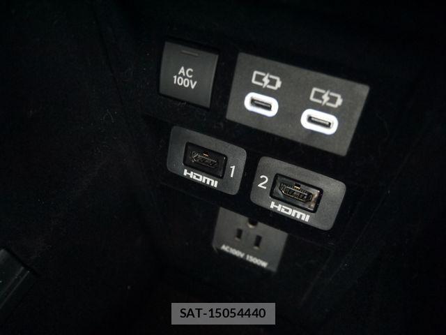 Lexus LM 2024-01 7020770-24