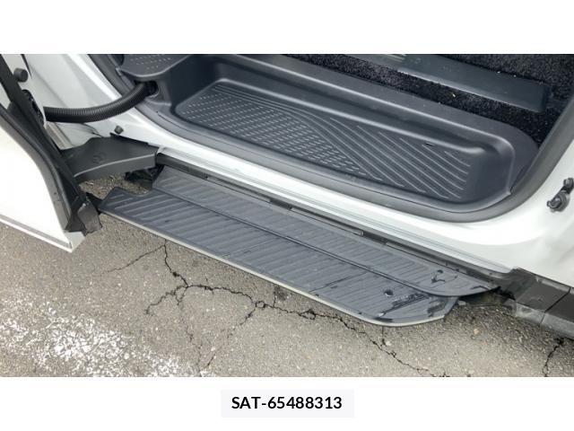 Lexus LM 2025-07 7059254-10
