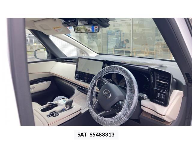 Lexus LM 2025-07 7059254-16