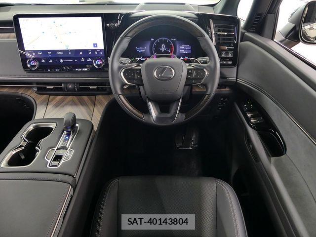 Lexus LM 2024-12 7220972-10
