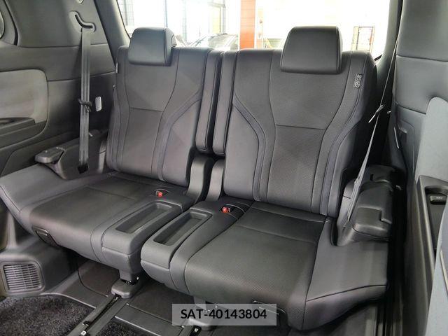 Lexus LM 2024-12 7220972-17