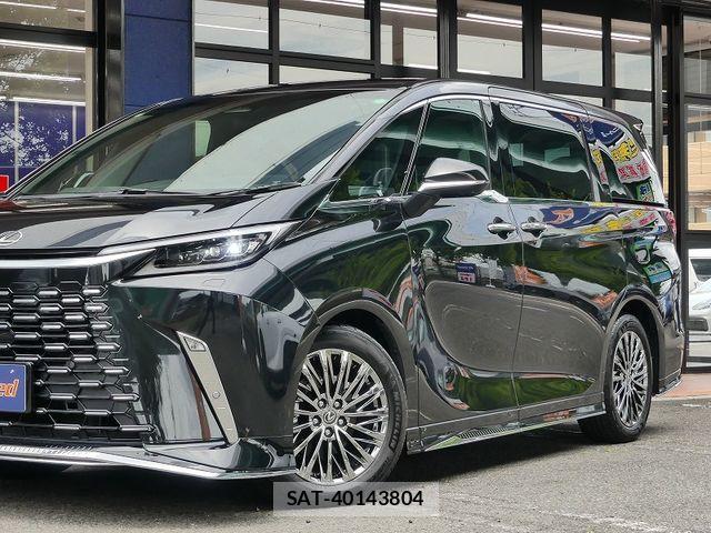 Lexus LM 2024-12 7220972-7