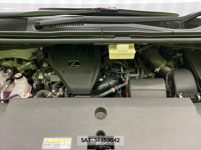 Lexus LM 2024-10 7220970-18