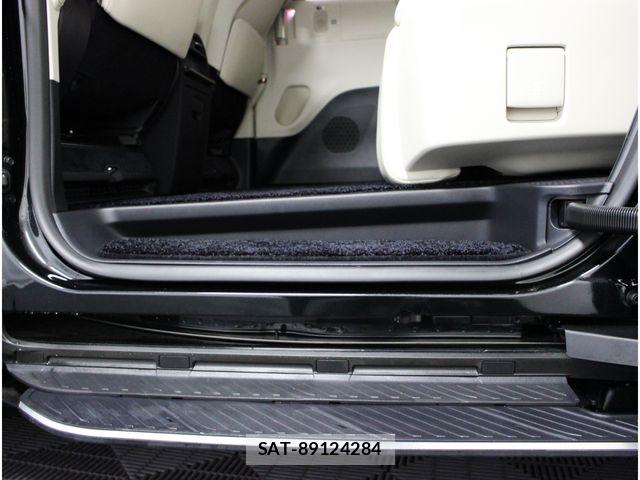 Lexus LM 2024-08 7725076-25