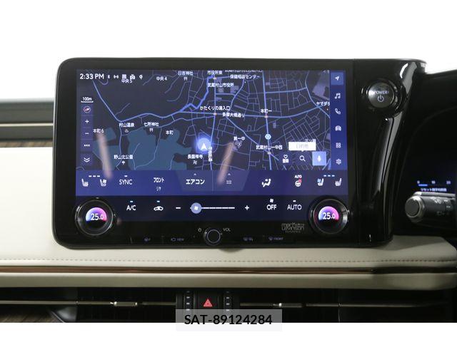 Lexus LM 2024-08 7725076-27