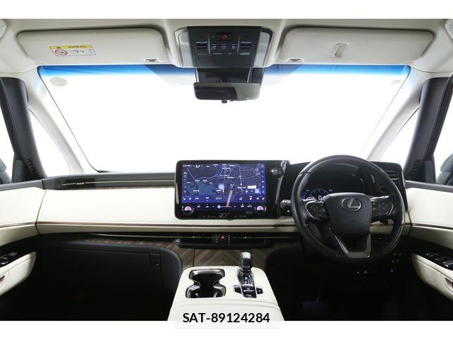 Lexus LM 2024-08 7725076-7