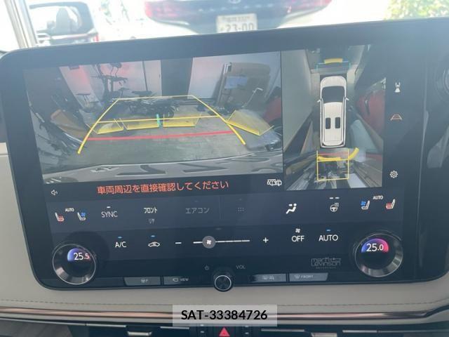Lexus LM 2024-08 7786502-24