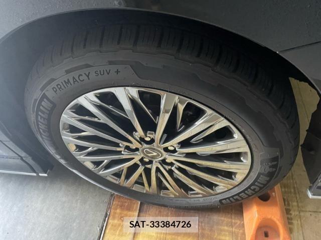 Lexus LM 2024-08 7786502-8