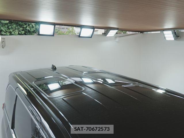 Lexus LM 2024-11 7877355-10