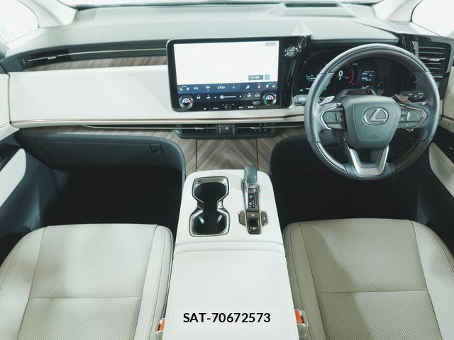 Lexus LM 2024-11 7877355-1