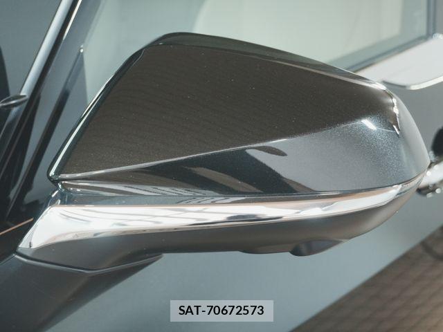 Lexus LM 2024-11 7877355-23