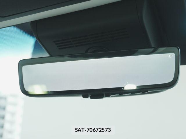 Lexus LM 2024-11 7877355-28