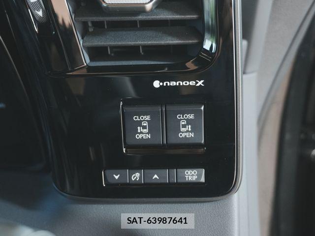 Lexus LM 2025-03 7979766-19