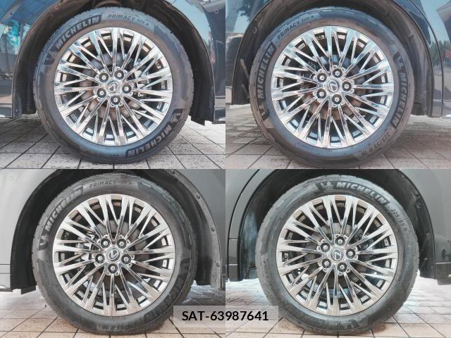 Lexus LM 2025-03 7979766-4