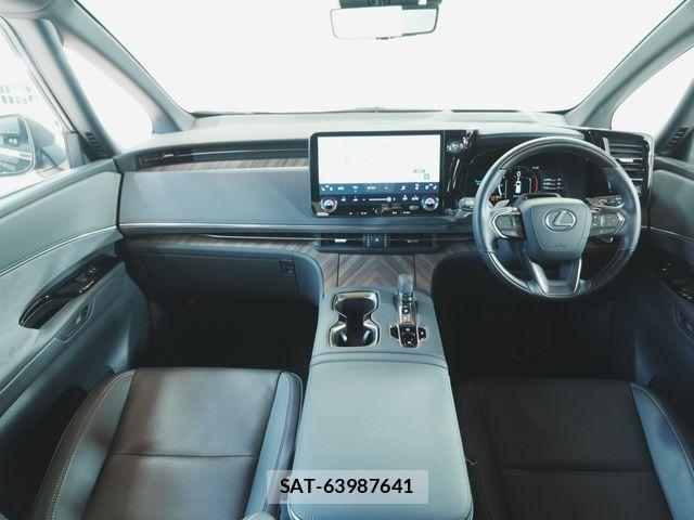 Lexus LM 2025-03 7979766-5