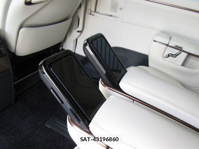 Lexus LM 2024-10 8366730-25