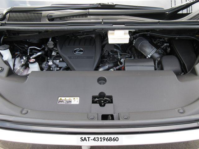 Lexus LM 2024-10 8366730-29