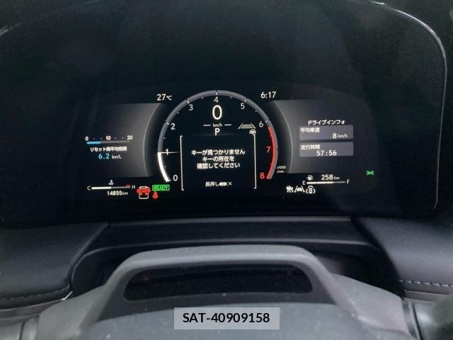 Lexus LM 2024-04 8413288-25