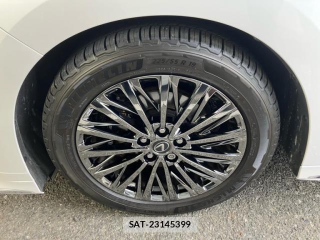 Lexus LM 2024-03 8525537-8