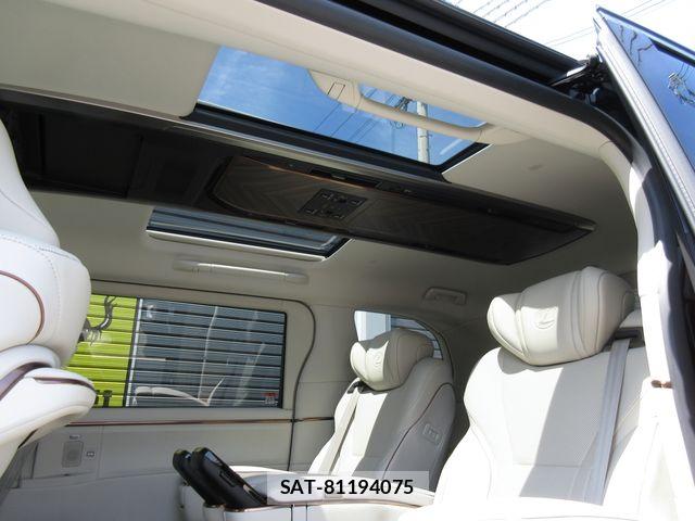 Lexus LM 2026-08 8525536-25