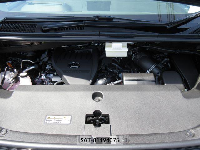 Lexus LM 2026-08 8525536-29