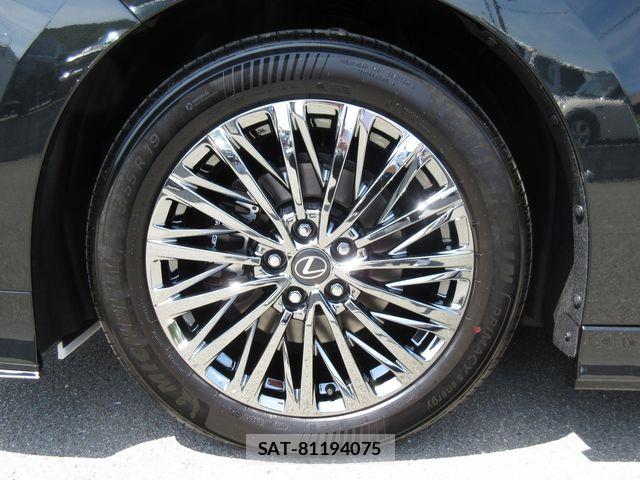 Lexus LM 2026-08 8525536-7