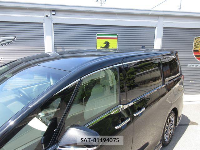 Lexus LM 2026-08 8525536-8